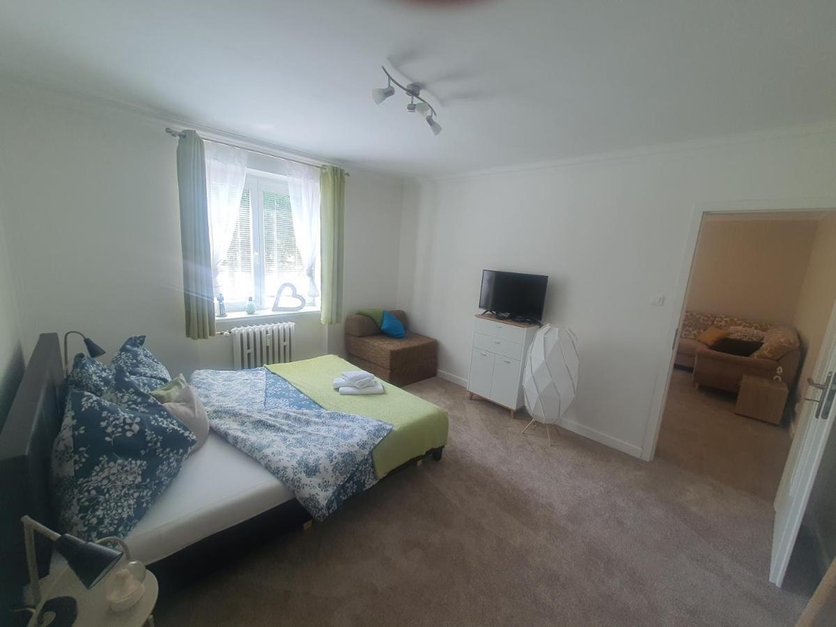 Family Apartment Poprad Buitenkant foto